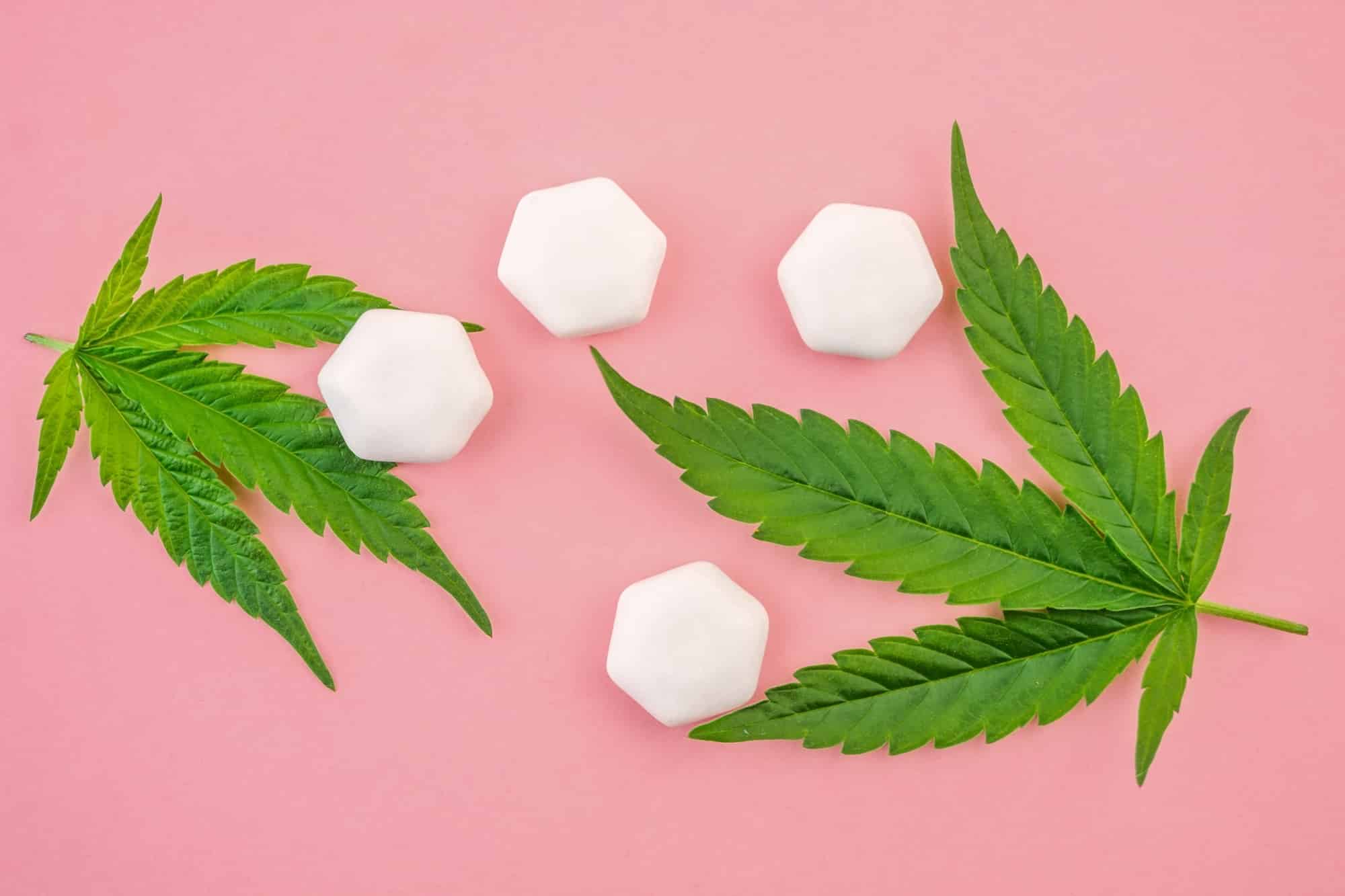 CBD chewing gum Drops with cannabis leafs